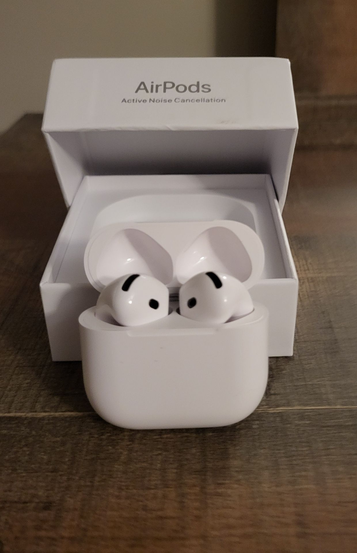 Apple AirPods Pro with Case – Great Condition
