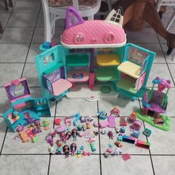 Huge Gabby Dollhouse Lot With Tons Of Accessories 