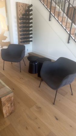 Accent chairs