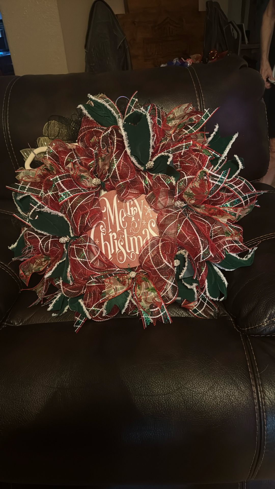 Holiday wreath