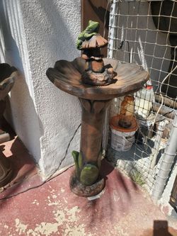New Frog Bird Bath