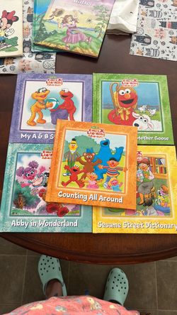 Elmo‘s learning adventure Children’s books set of 5 Elmo’s learning adventure