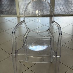 Set of 8 Clear Acrylic Dining Chairs 