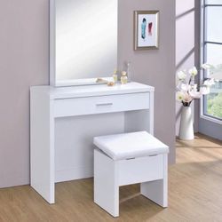 VANITY SET WHITE $199 (CO300290)