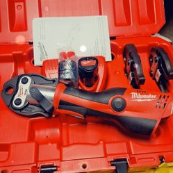 Milwaukee Force Logic Press Tool