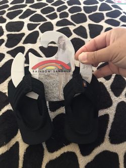 Rainbow sandals size 3/4