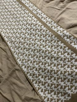 Michael Kors Reversible Scarf 