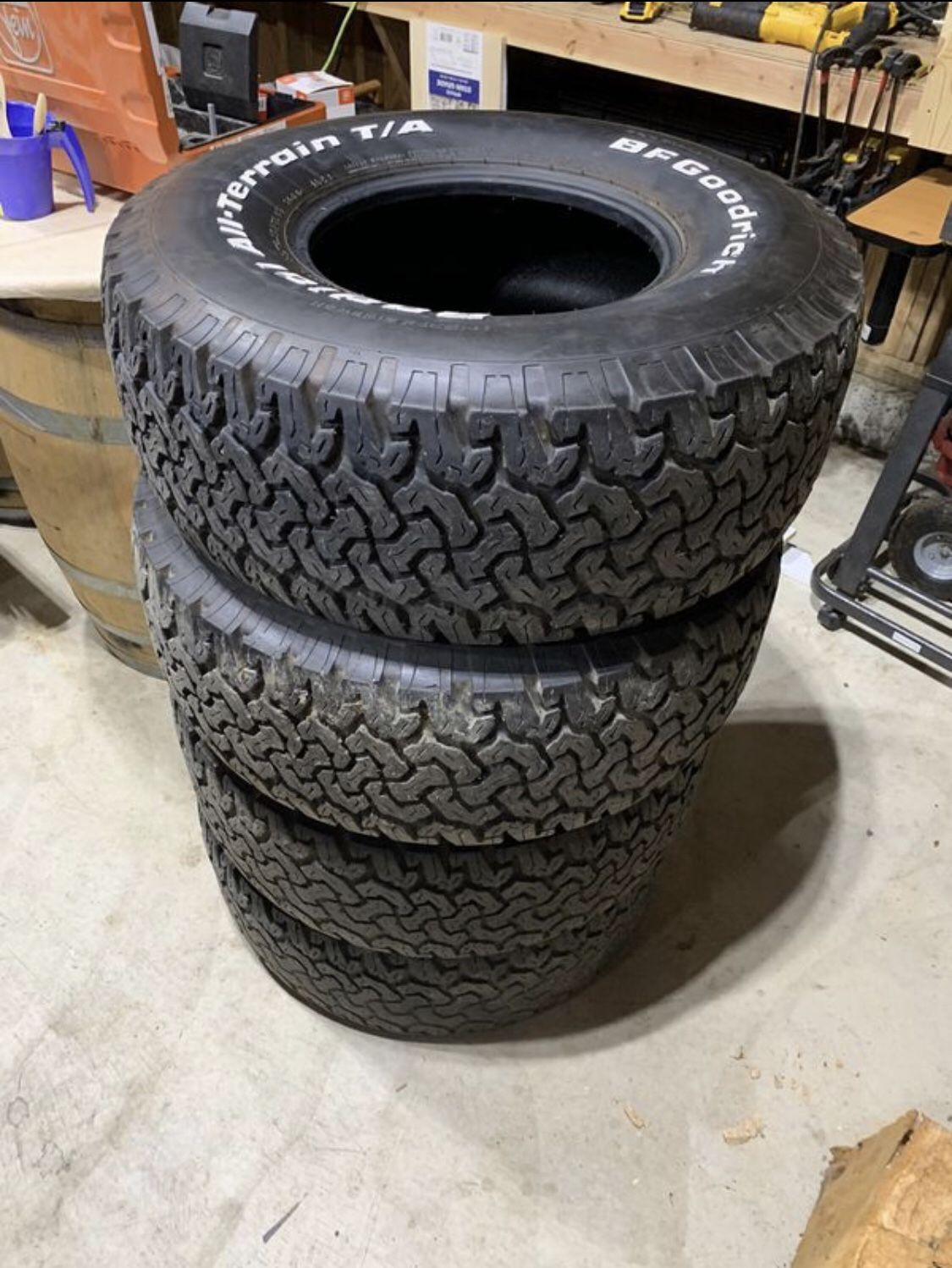 Bf goodrich all terrain 33x12 50r15 for sale in bothell wa offerup