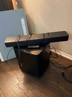 Bose Soundbar with Subwoofer and Remote