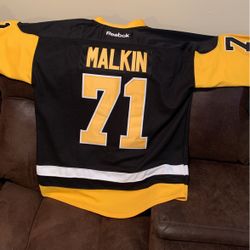 Pittsburgh penguins hockey jersey