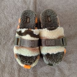 UGG FLUFFITA SLIDE CALI COLLAGE  PLATFORM SANDALS SHOE SZ 7 FOR WOMEN'S