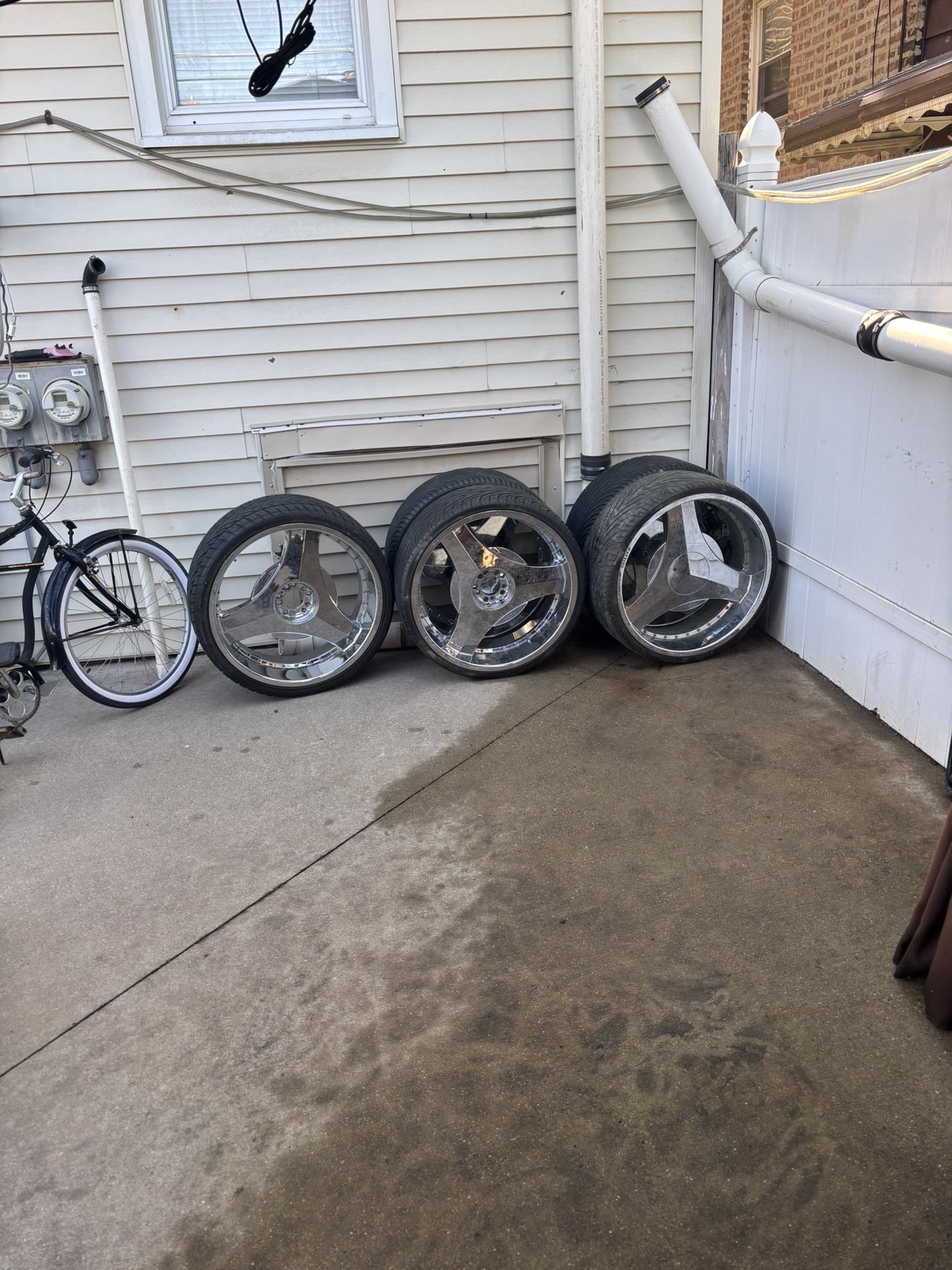 24 Inch (Set Of 5 - Including Spare)