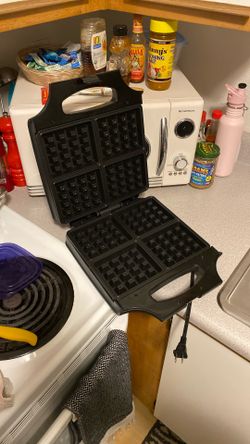 Bella 4 Square Waffle Maker 