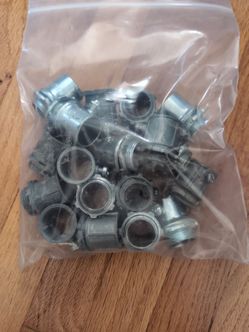 Lot of 18 3/4" emt fittings conduit Fittings Connectors