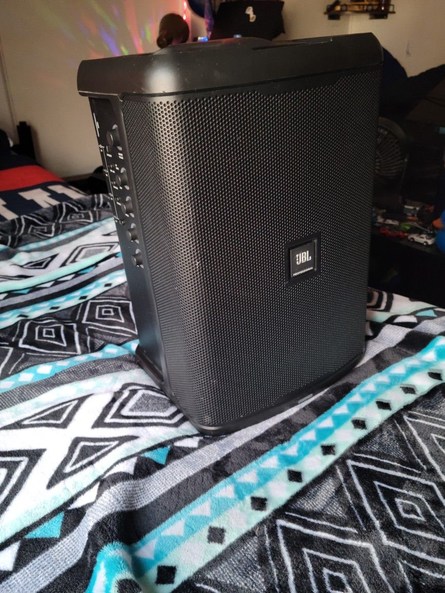 JBL EON ONE Compact Rechargable Personal PA 
