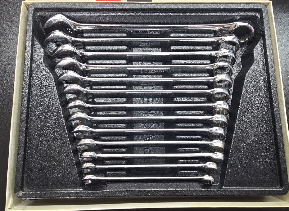 Snap On OEXM713 13 Piece Metric Combination Wrench Set
