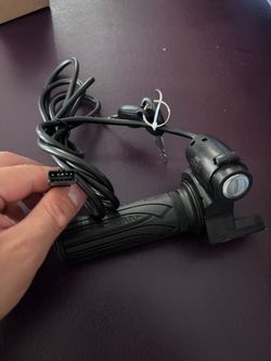Aselerador de bicicleta eléctrica