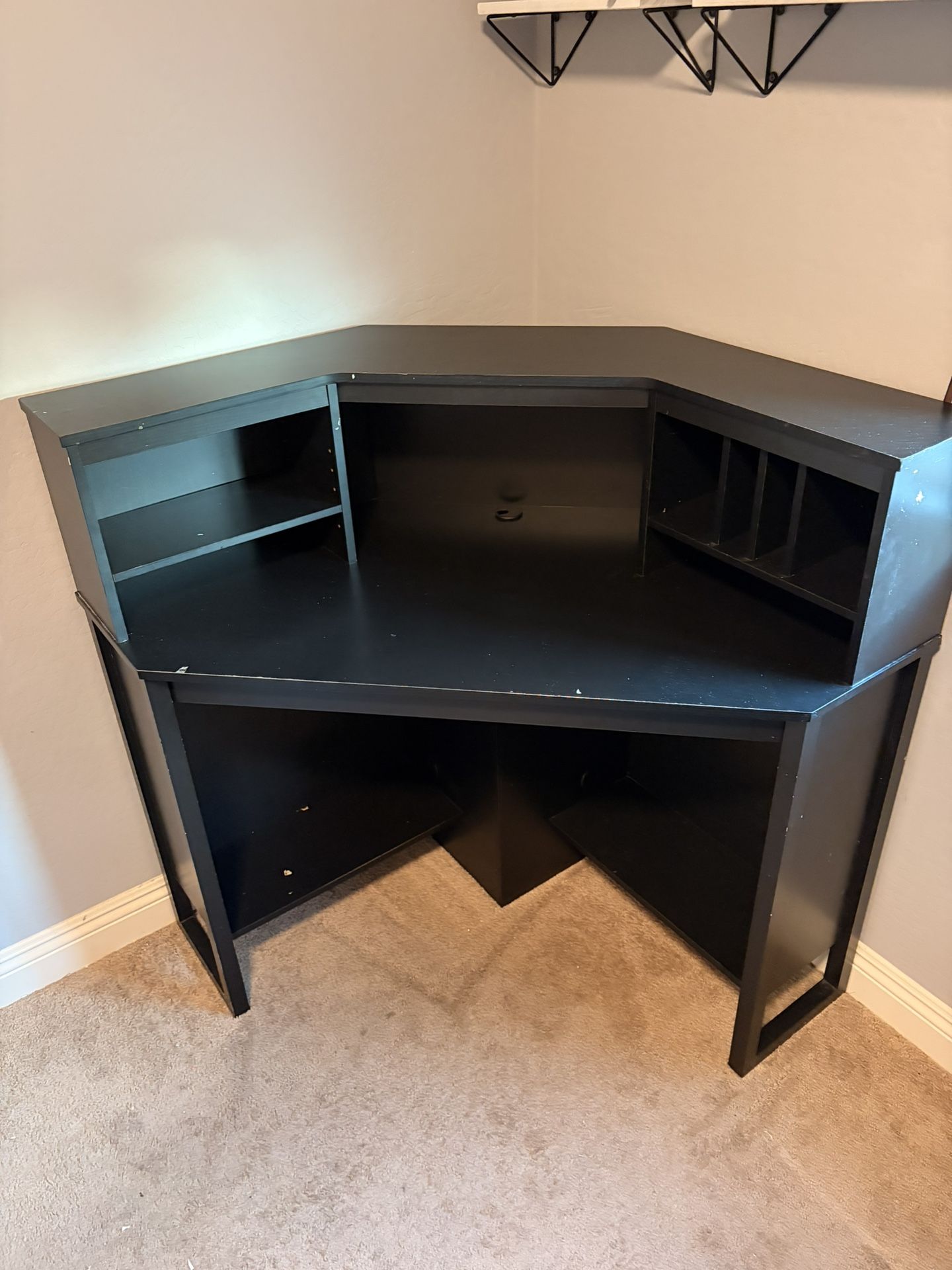 Corner Desk