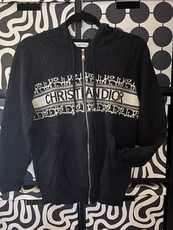 CD sweater