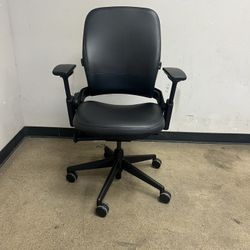 Steellcase Leap v2 Leather 