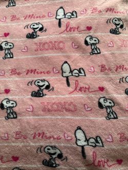 Snoopy Valentine's Day Fleece Throw Blanket