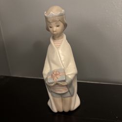  Lladro Young King Melchior Figurine, #4673