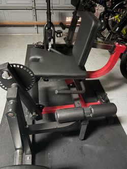 Leg Extension and Curl Machine