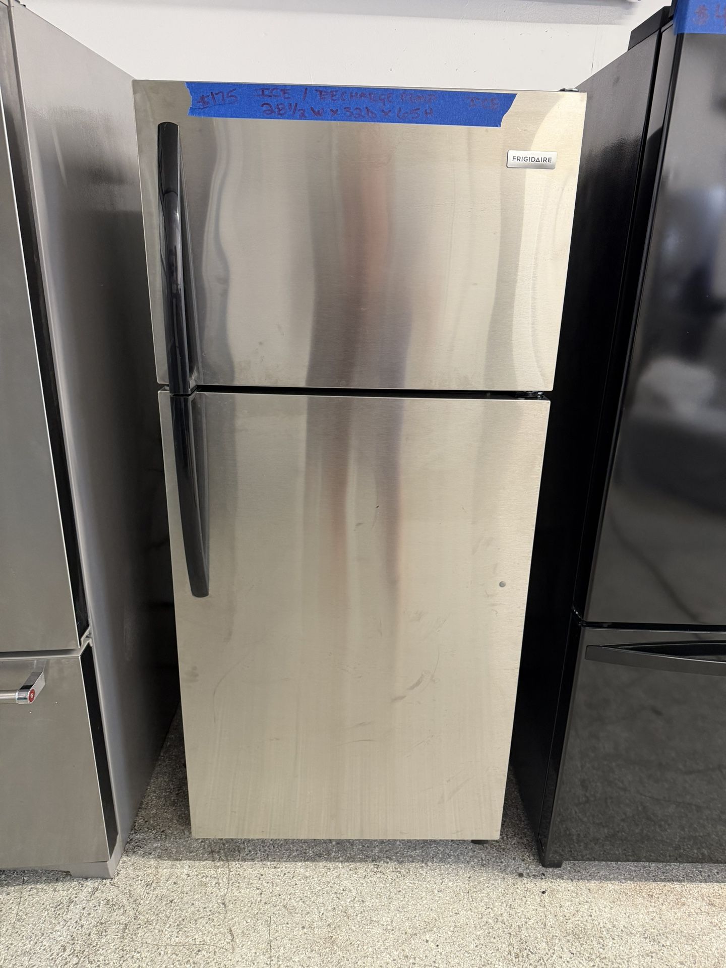 Top Freezer Refrigerator
