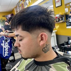 Hair Cuts Barbershop 💈