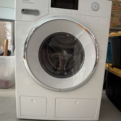 Mint Condition Miele Washer/Dryer