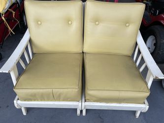 Loveseat Wood And Vinyl