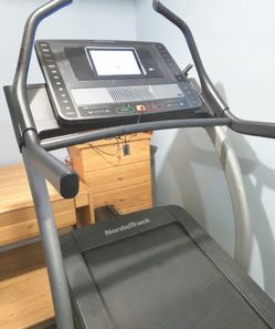 2019 NordicTrack Commercial X11i Incline Trainer – Like New –