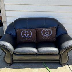 LoveSeat Leather Couch Great Condition 