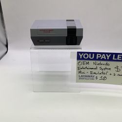 OEM Nintendo Entertainment System Mini-Emulator W/ 2 Controllers