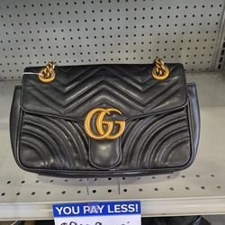 Gucci purse for sale layway available 10% dwon if you interested please make sure you ask for Maribel thank you