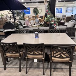 9pc Outdoor Table Set 