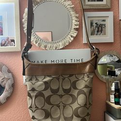 Coach Shoulder Bag 