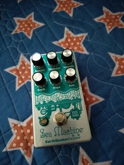 Earthquaker Devices Sea Machine Guitar Pedal V3