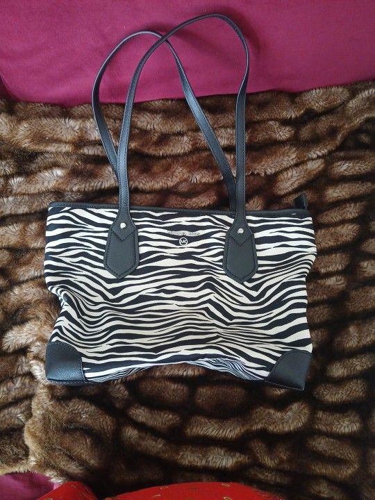 Michael Kors ZEBRA PRINT PURSE !!! BRAND new