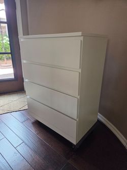 White Bedroom Dresser Drawers