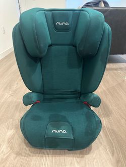 Nuna AACE Booster Seat – Lagoon color– Excellent Condition
