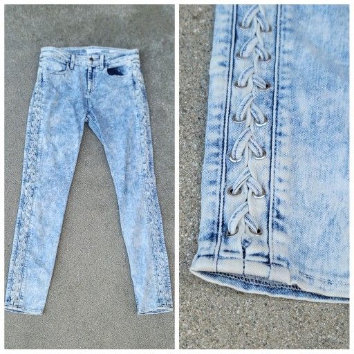 GUESS Acid Washed Mid Rise Skinny Side