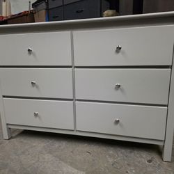 Modern Light Gray 6 Drawer Dresser