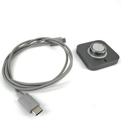 Oura Ring 4 Smart Ring Size 7 - Silver w/ Charging Station