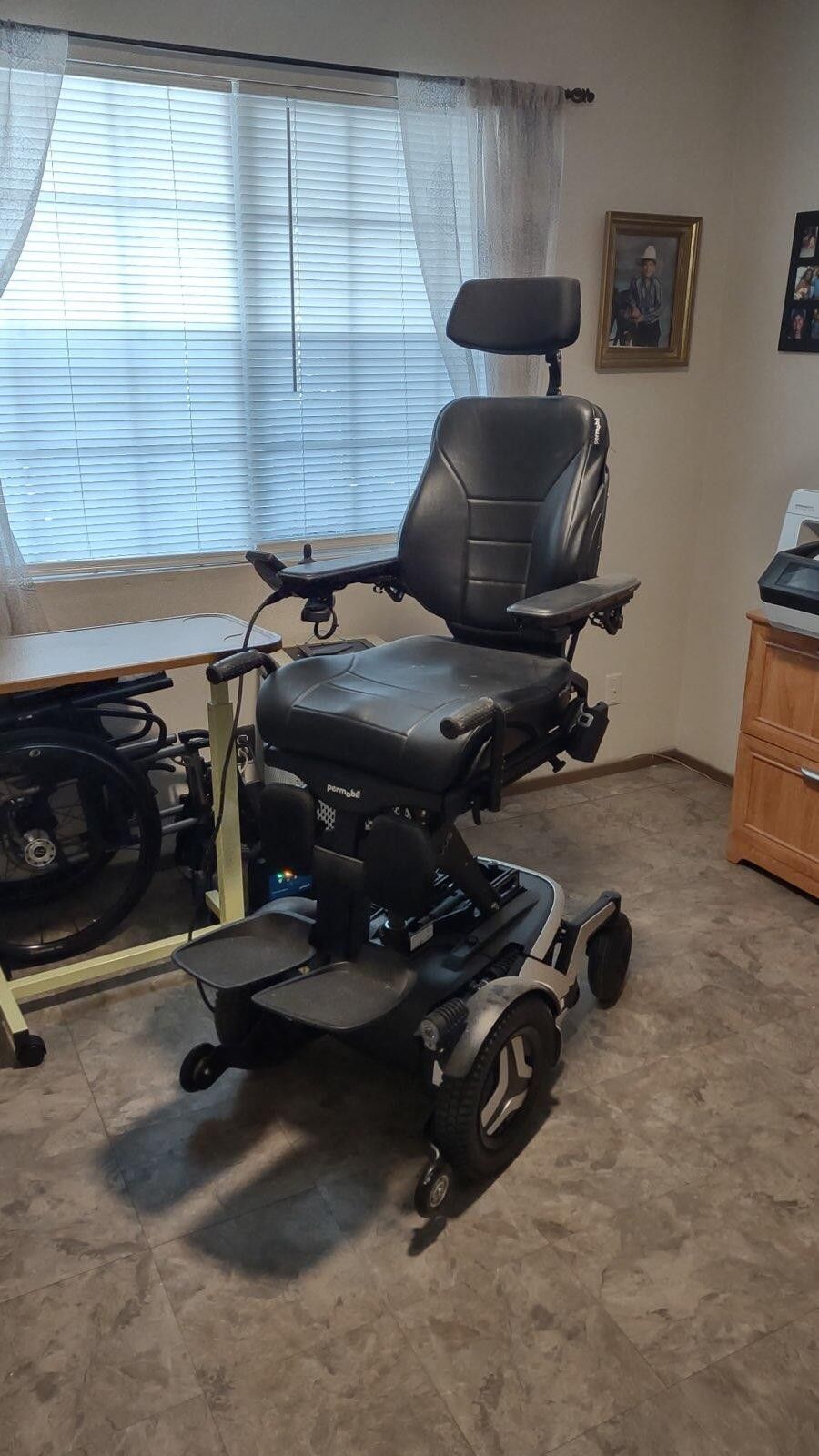 Electric Chair ( NEW )