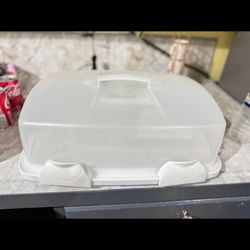 Cake Carrier With Lid