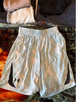 Under Armor blue Shorts