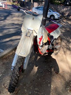 KTM 250 dirt bike