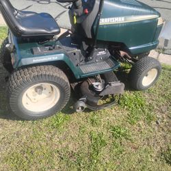 Craftsman Riding lawn mower