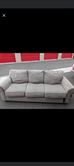 FREE COUCH (will be dumped if not picked up)